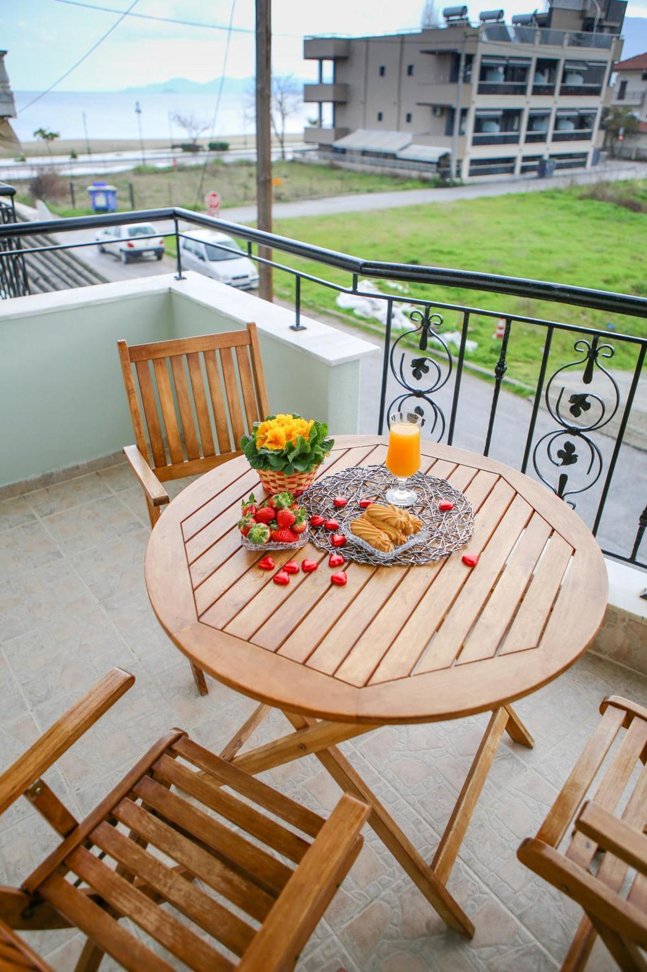 Athanasia inn Nea Vrasna Bagian luar foto