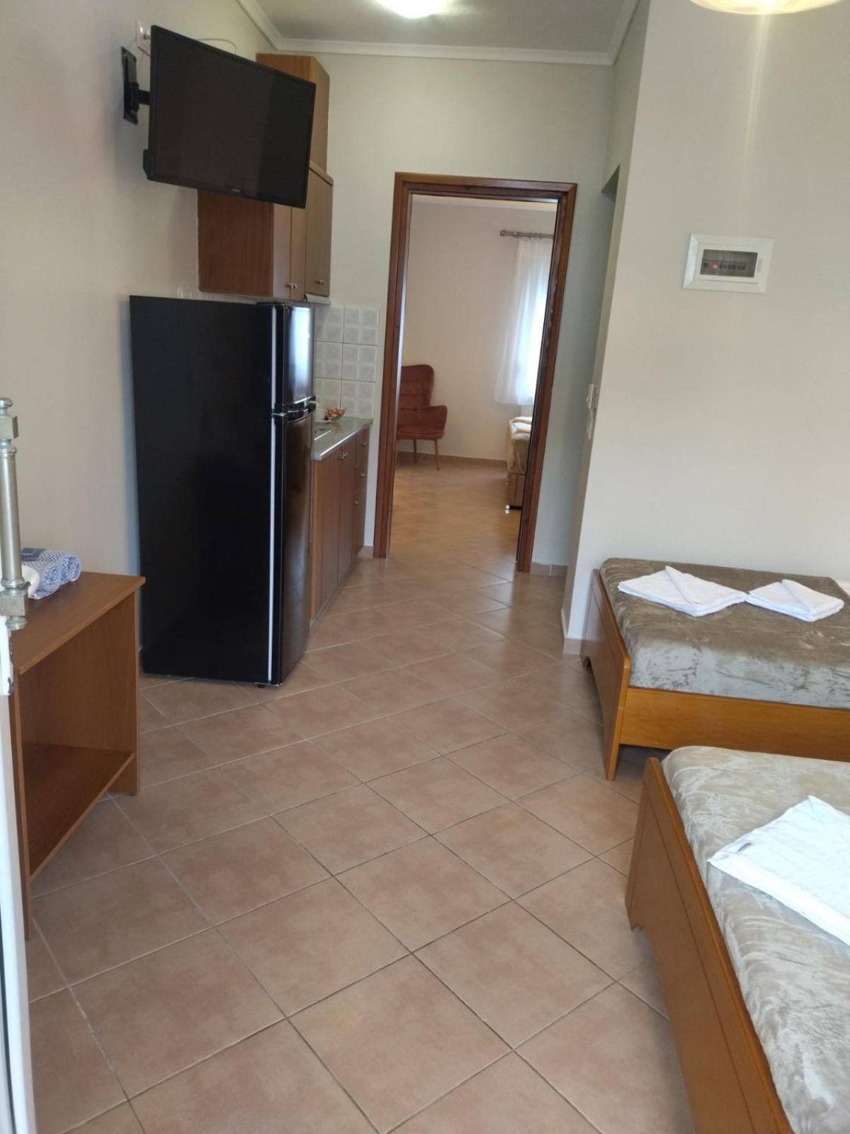 Athanasia inn Nea Vrasna Bagian luar foto